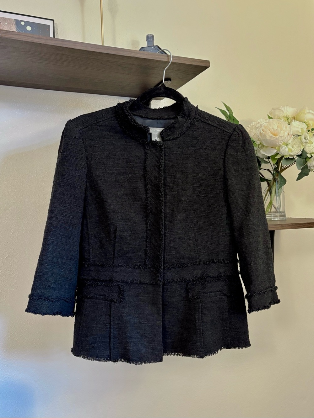 Not For Sale - Ann Taylor Black Tweed Structured Blazer size 6